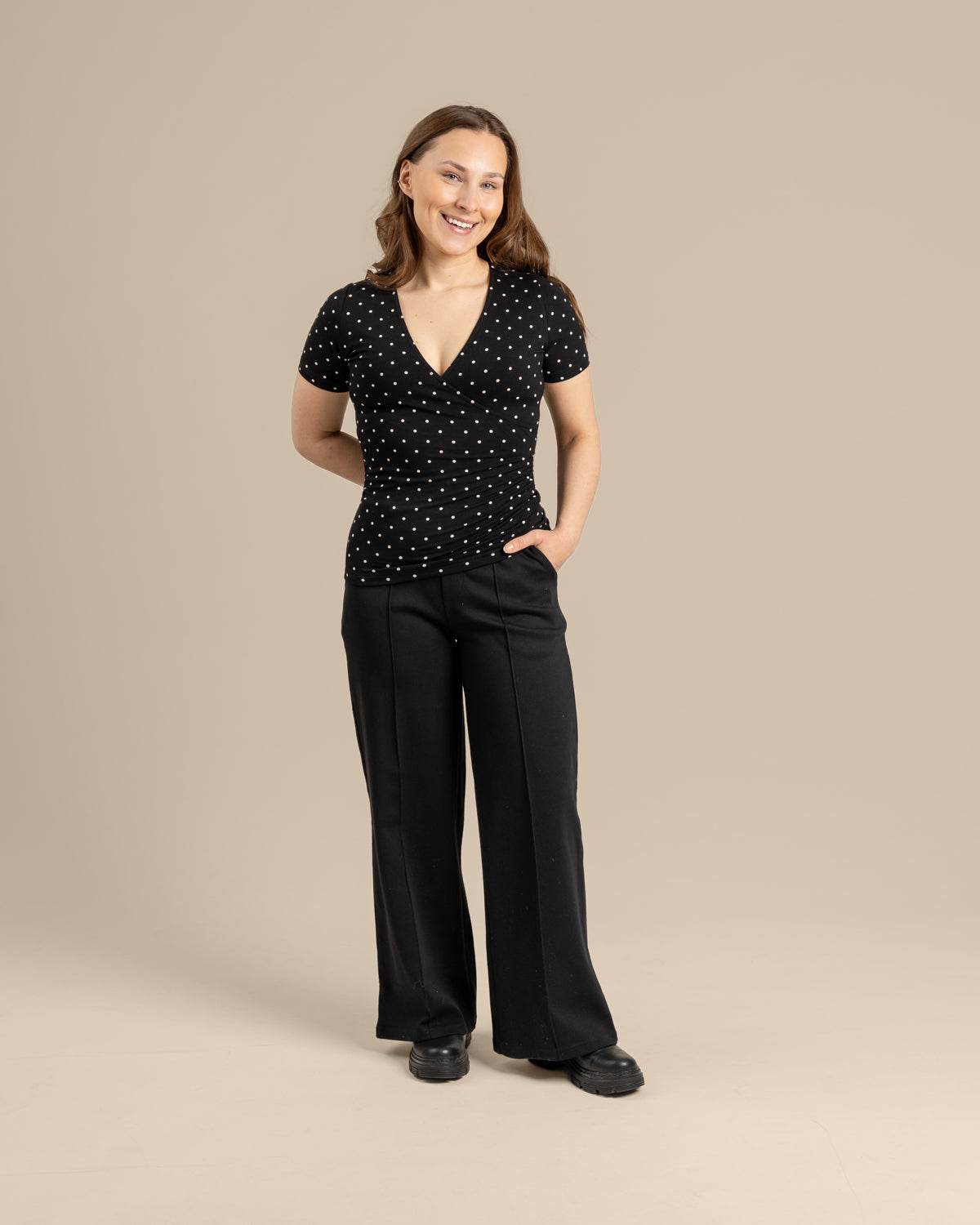 Kietaisupääntie T-paita, Musta Pilkku