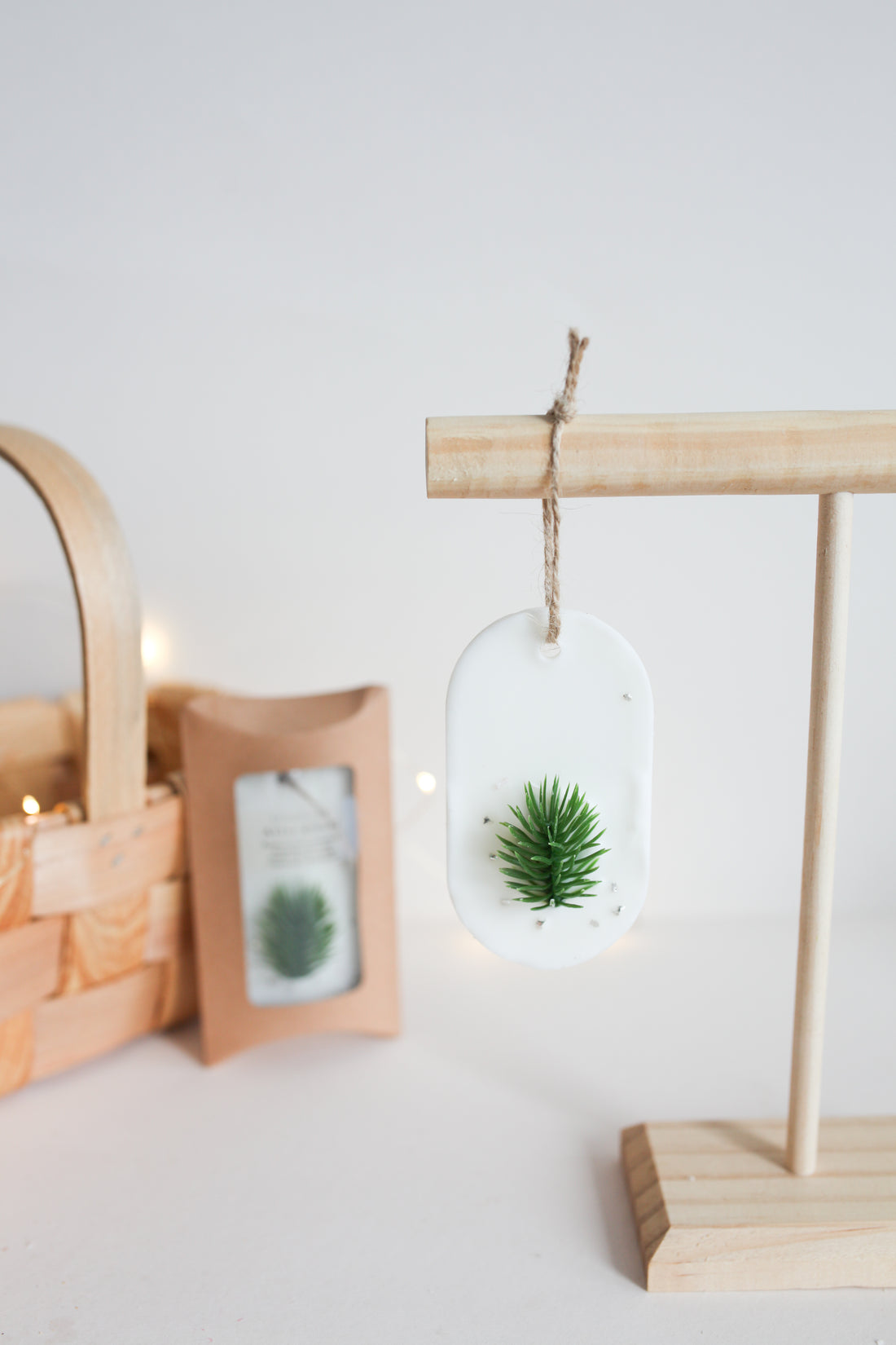 Scent plate, Genuine Spruce