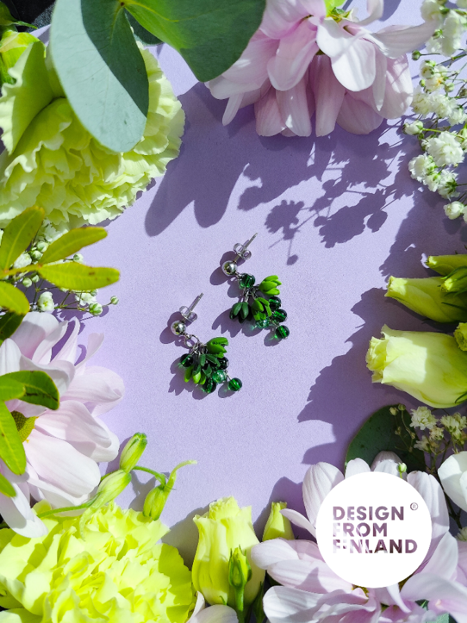 Kuusien kutsu -nappikorvakorut