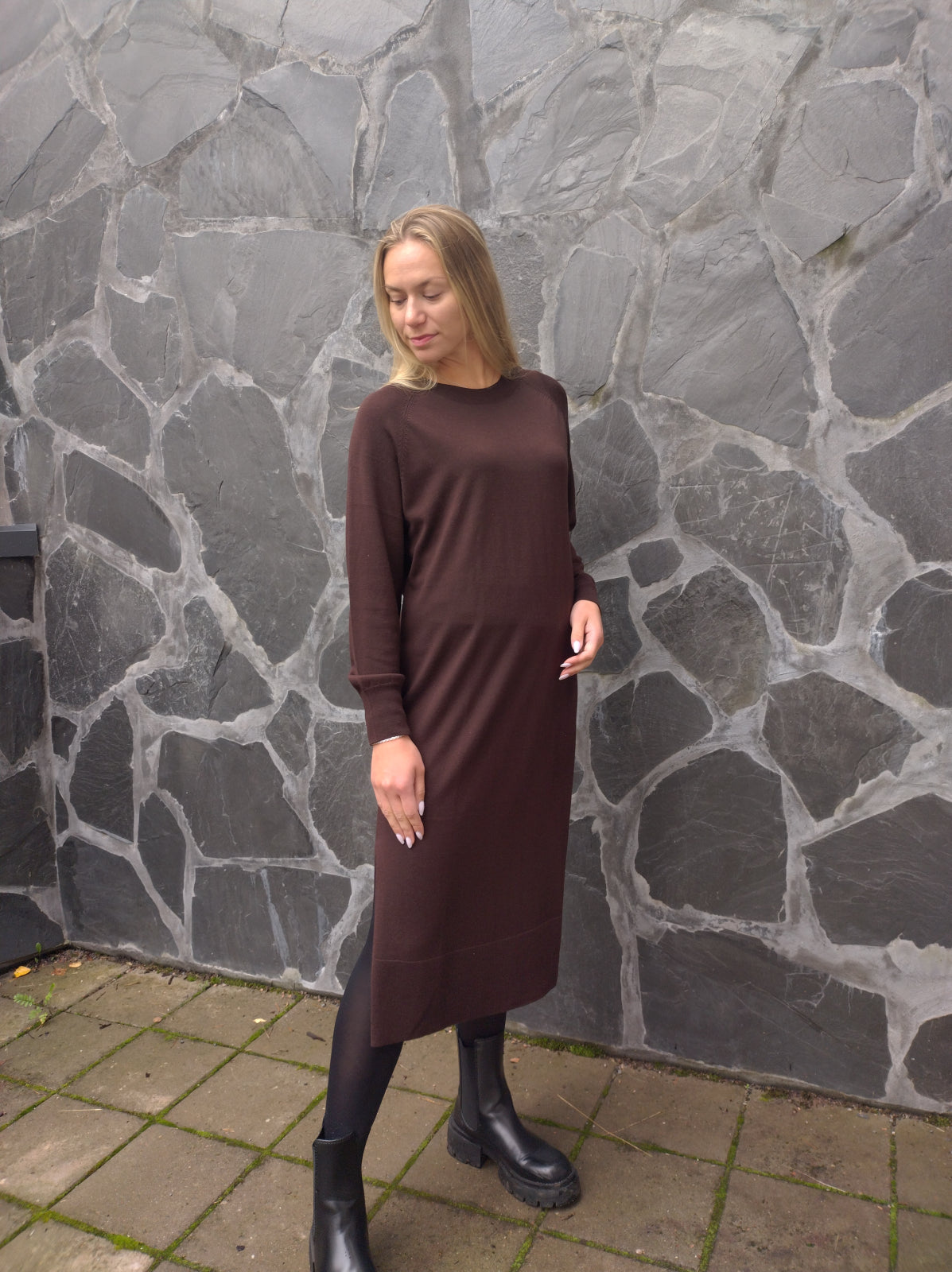 LINNEA merinovillamekko, suklaanruskea