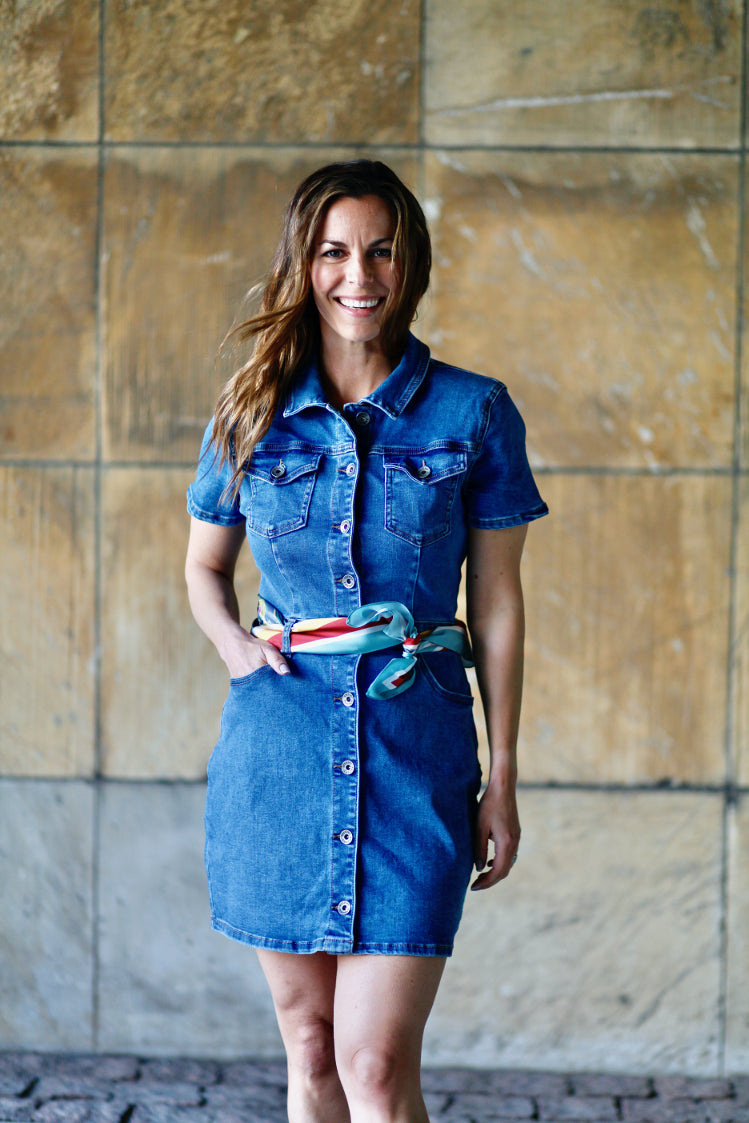 Lumoan X SariIrene Art - Huivi, Challenges Are an Opportunity