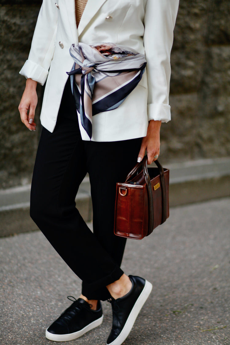 Lumoan X SariIrene Art - Huivi, Believe In the Future