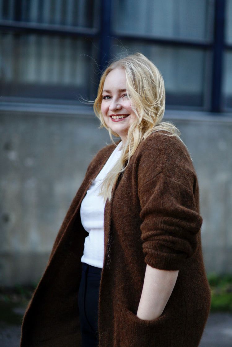 Kuiskaus - villatakki, gognac brown