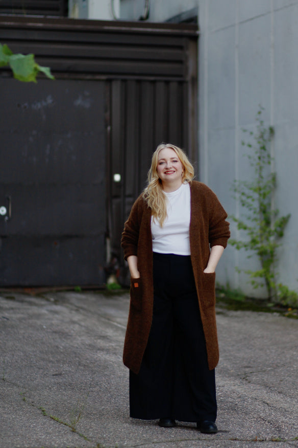 Kuiskaus - villatakki, gognac brown