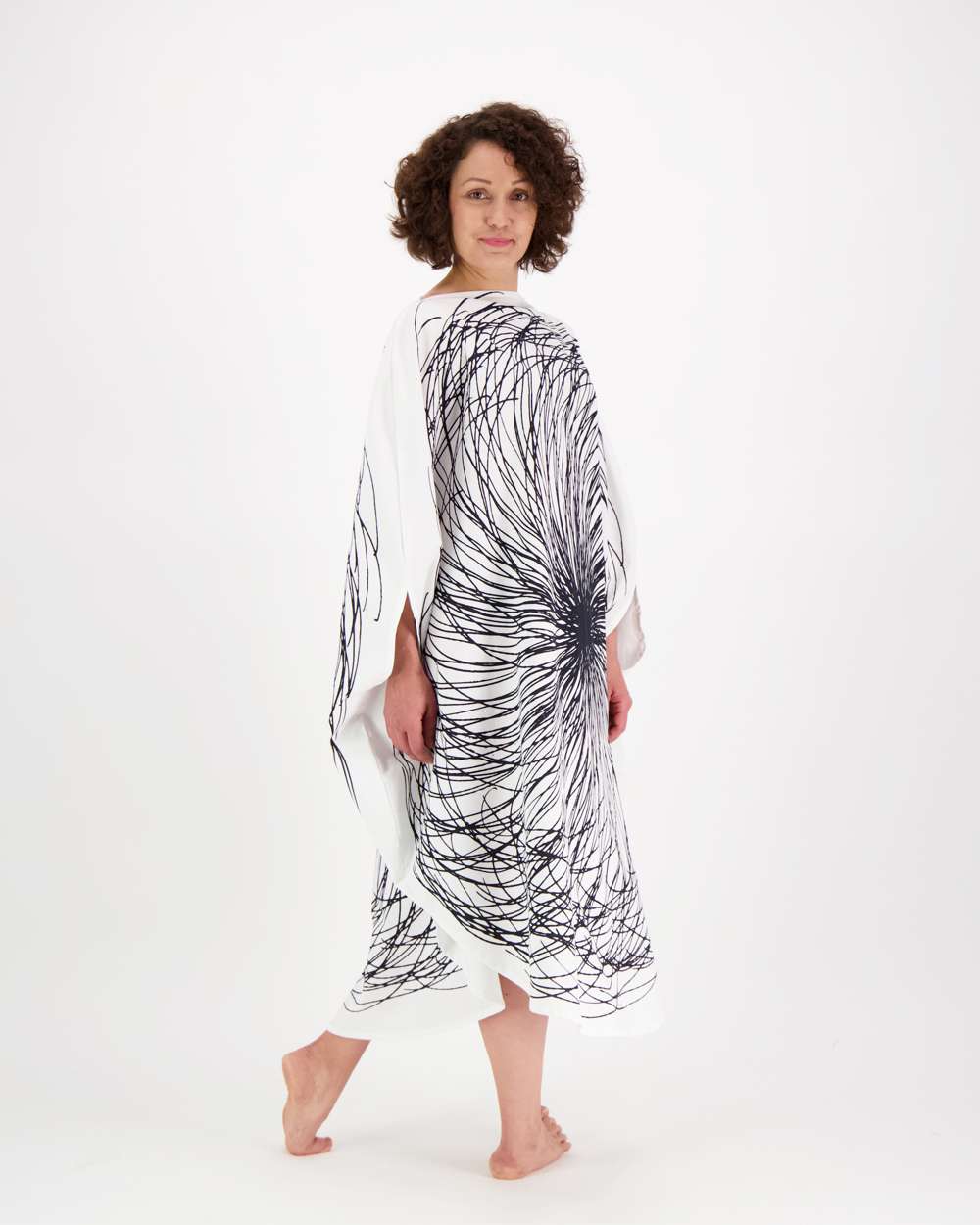 Myllynkivi Dress, Swirly White-Black