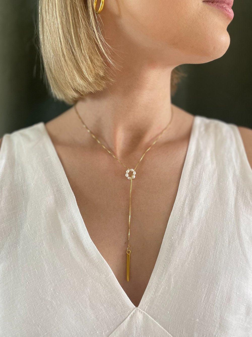 Perlina Kaulakoru, Kulta