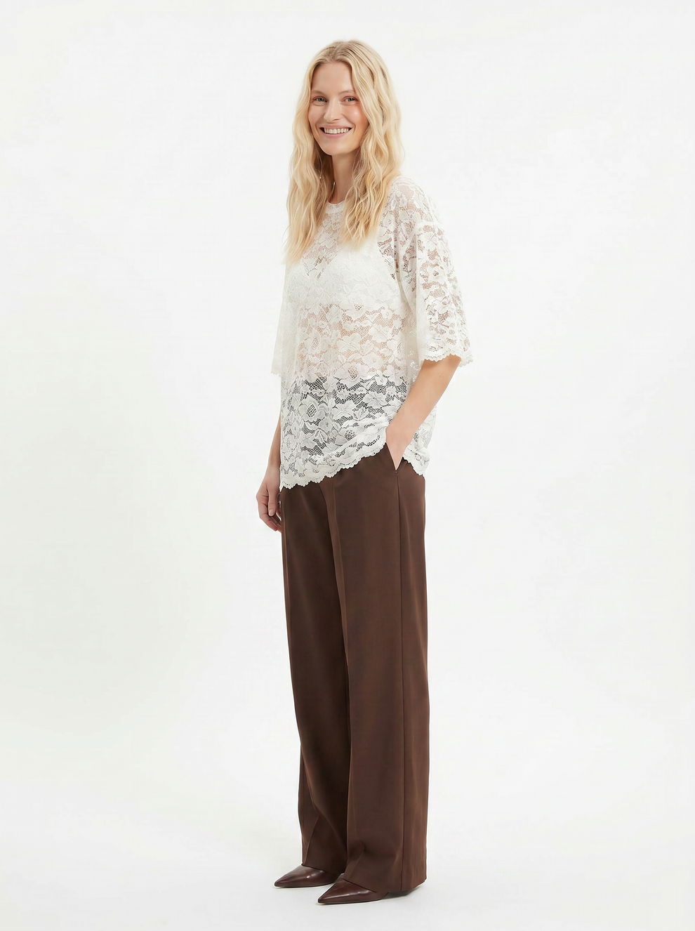 Relaxed Lace T-shirt, Soft Hug