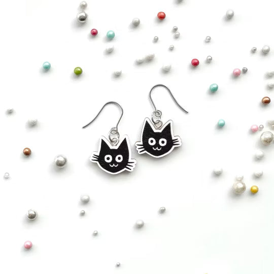 Mustakissa Mini Korvakorut