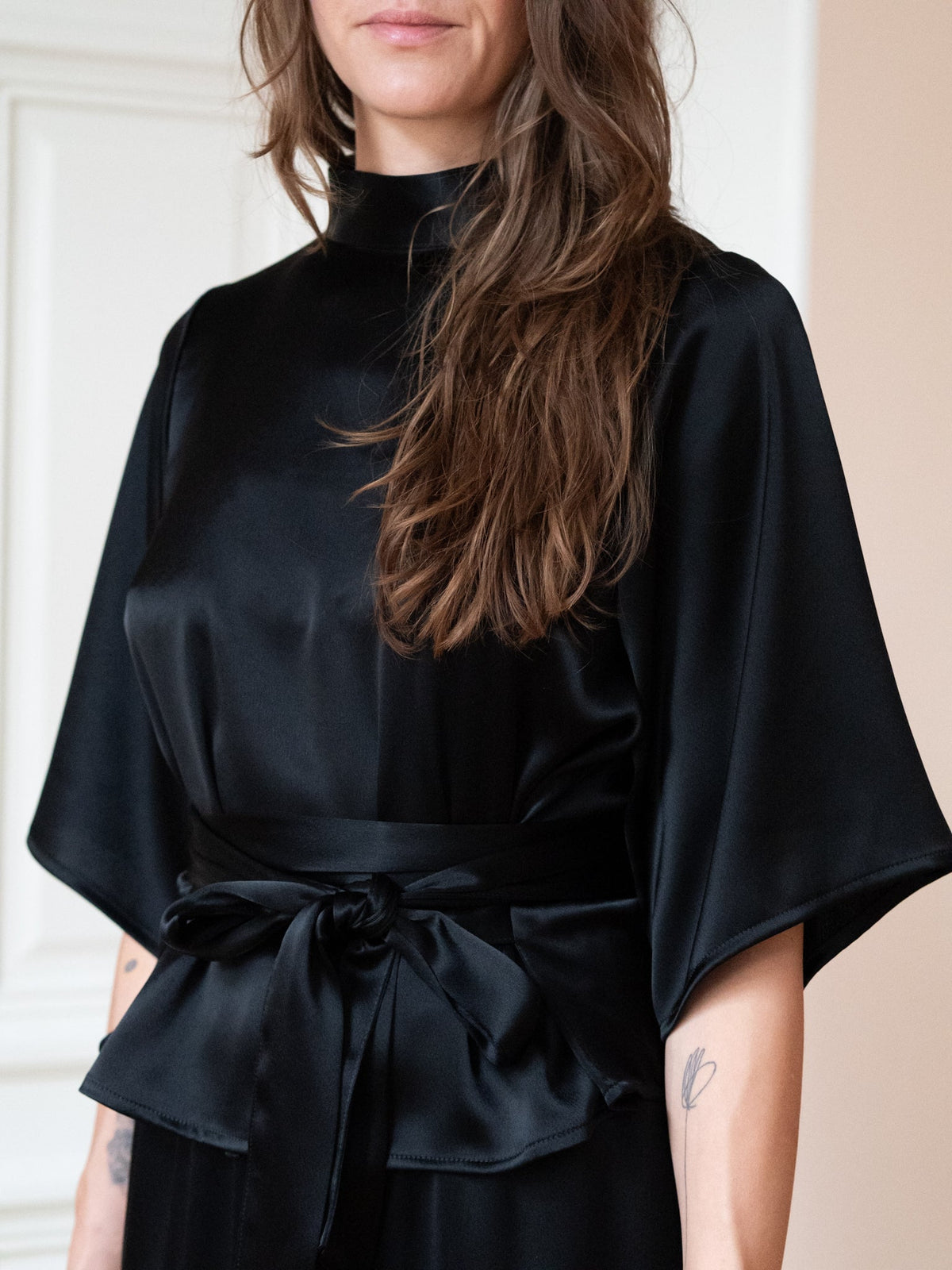 Freedom Blouse, Musta