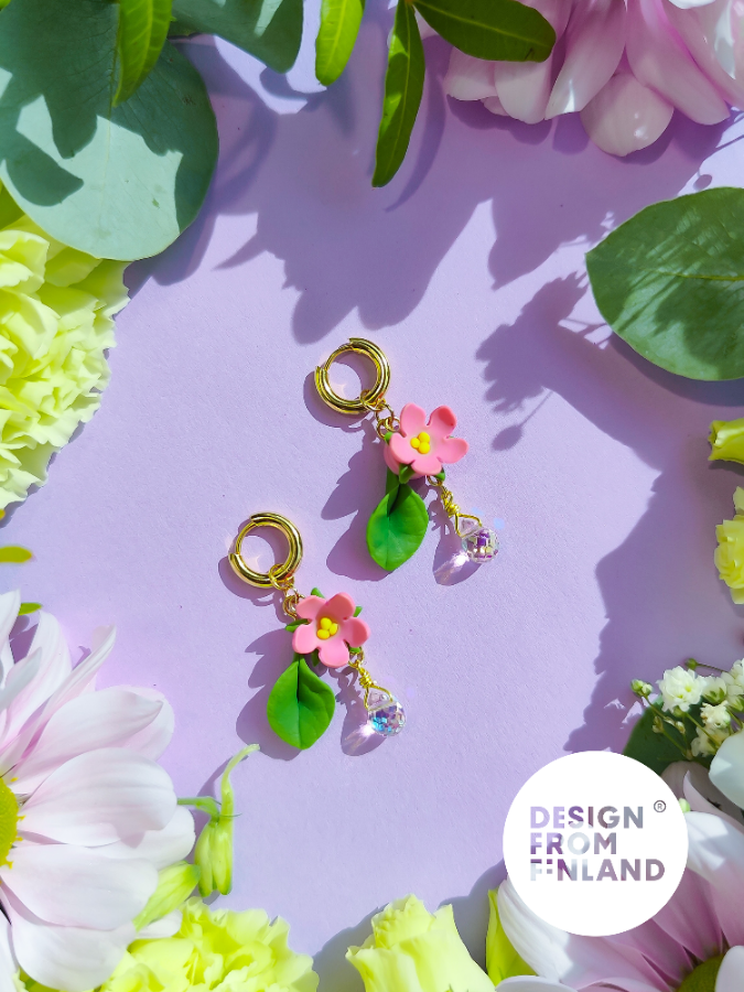 Yöttömän yön kaunotar -korvakorut - pieni