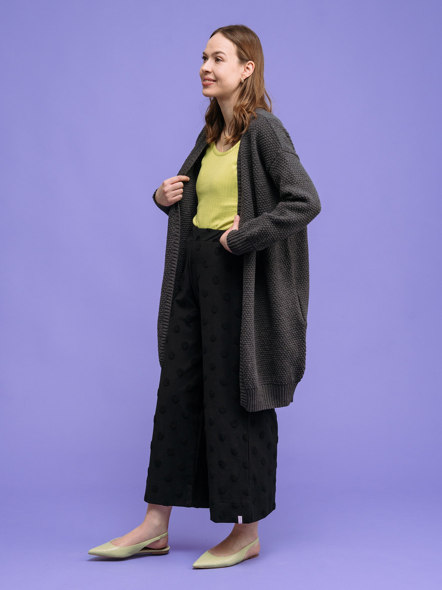 Alma Villatakki, Asphalt Grey