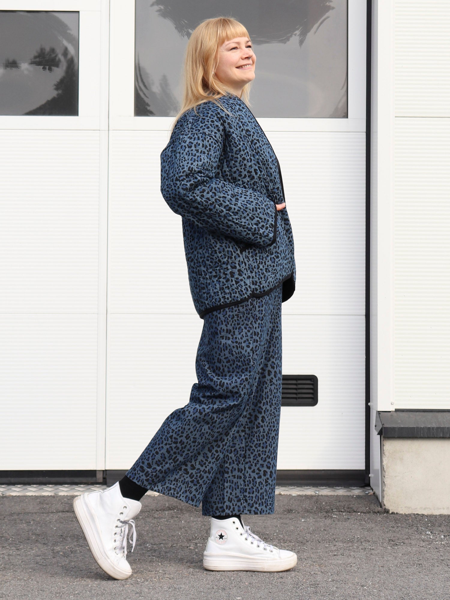 Kerry Tikkitakki, Leo Denim