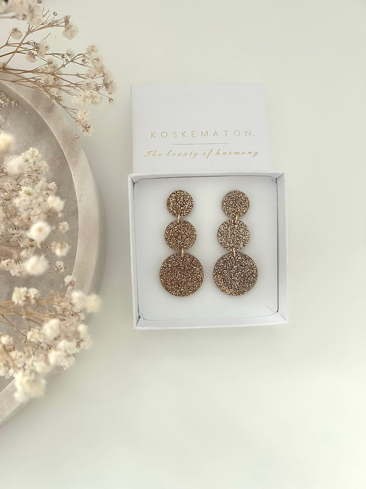 POUTA - Max Glitterkorvakorut