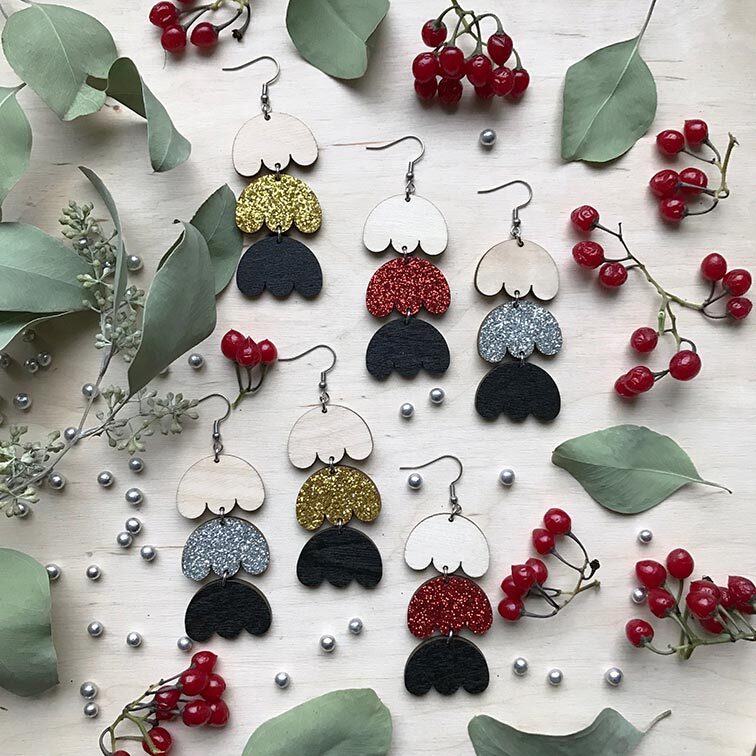 Eloisa Korvakorut, Glitter