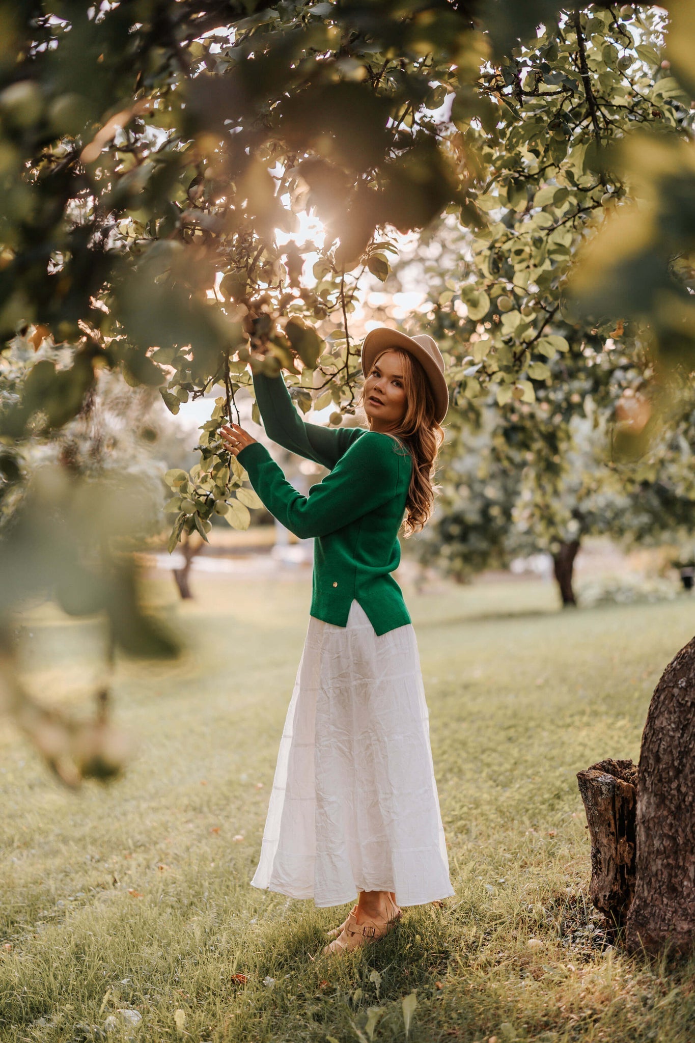 Kelly Jumper, Holly Green