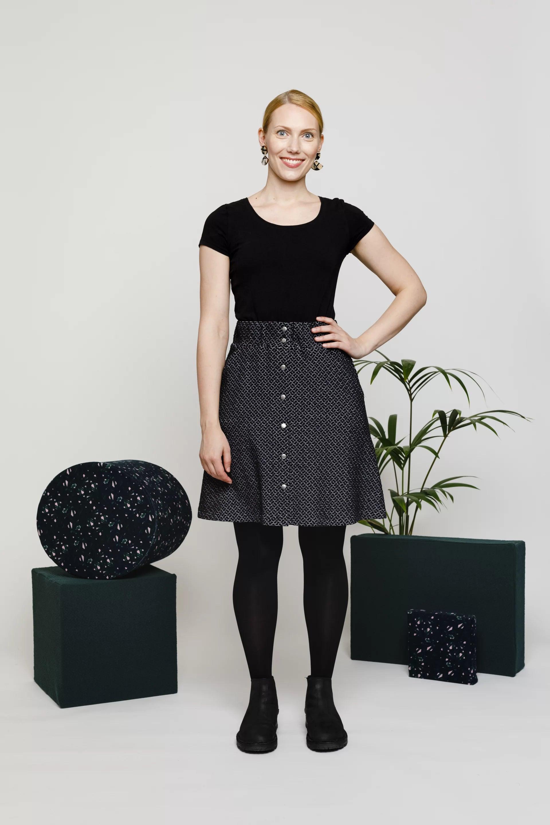 KORIA Nepparihame, Mustavalkoinen