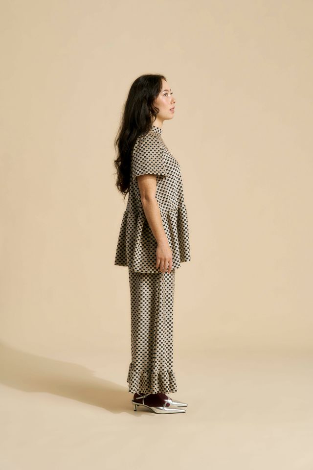 NANDA Pants, Almond chess