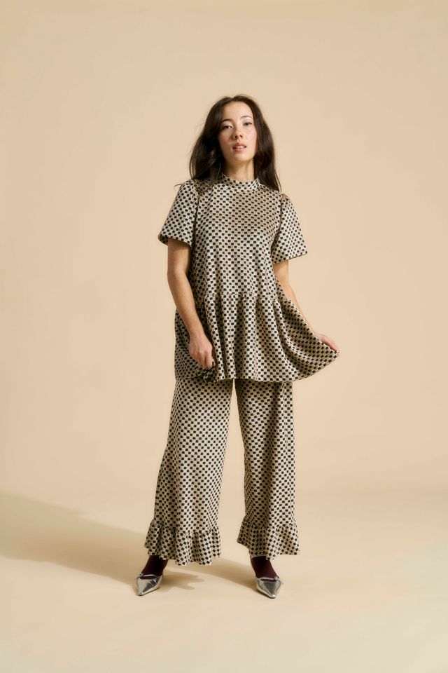 NANDA Pants, Almond chess