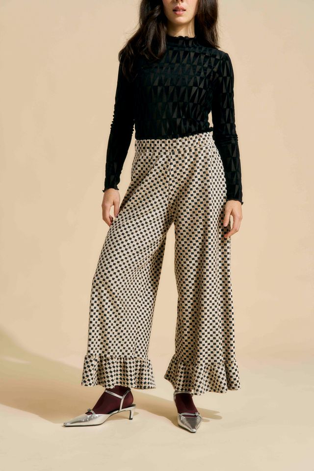 NANDA Pants, Almond chess