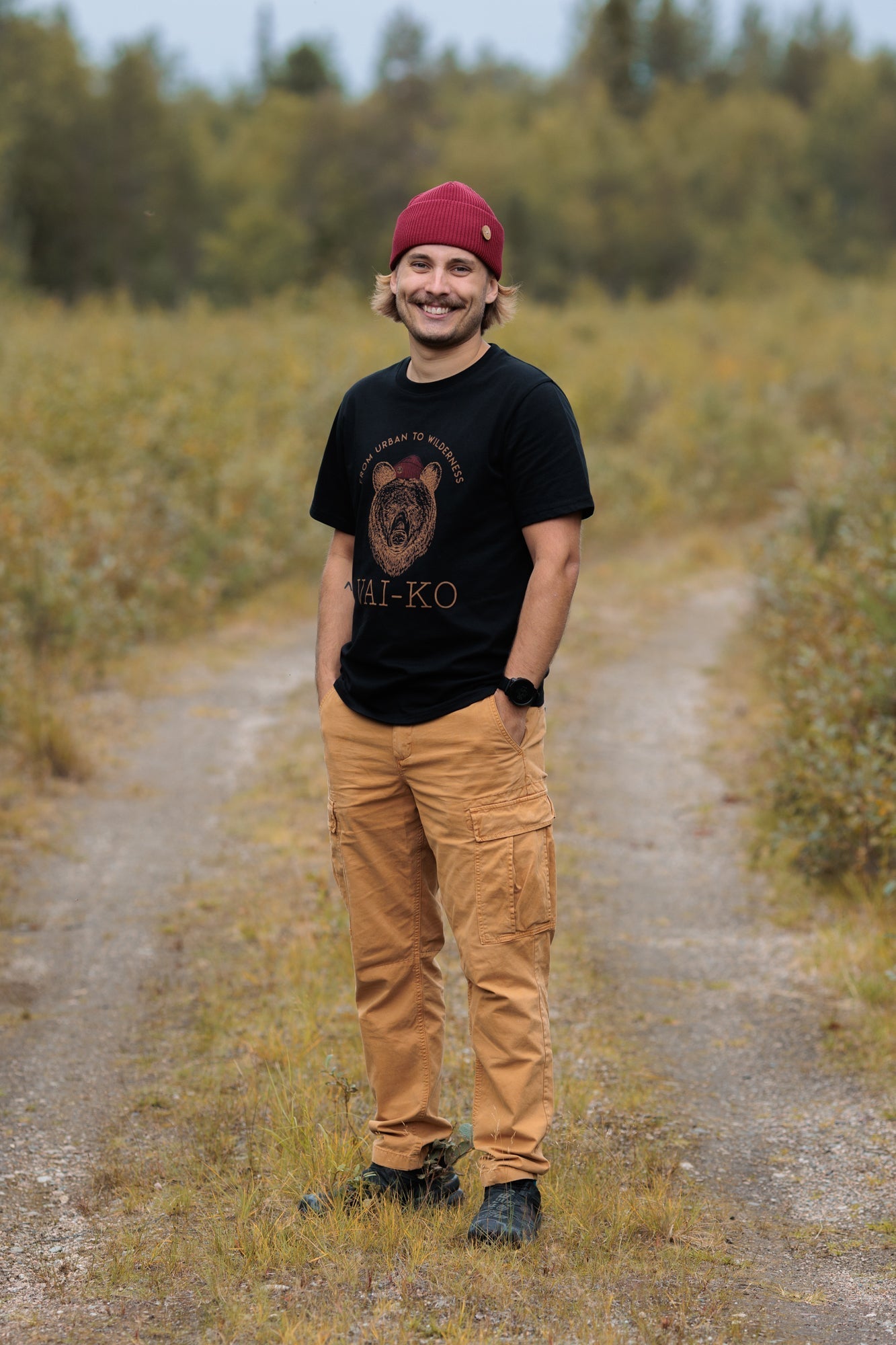 Party Bear T-paita, Musta