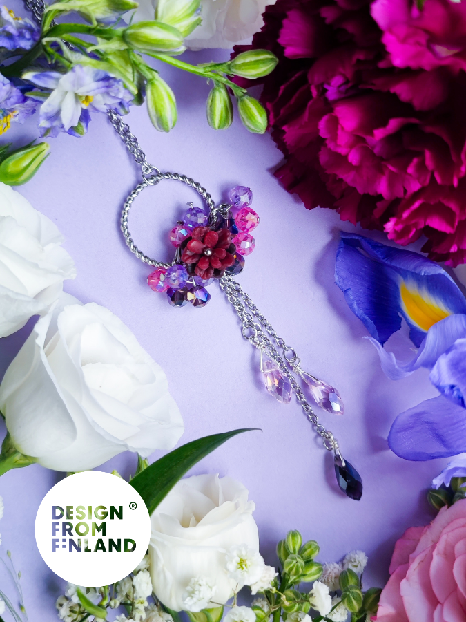 Villiruusu-kaulakoru