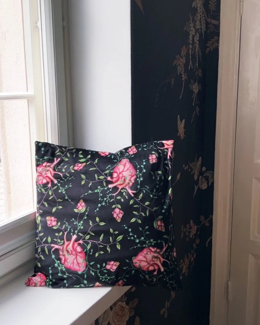 Sametti tyynynpäällinen, "Have a Heart"