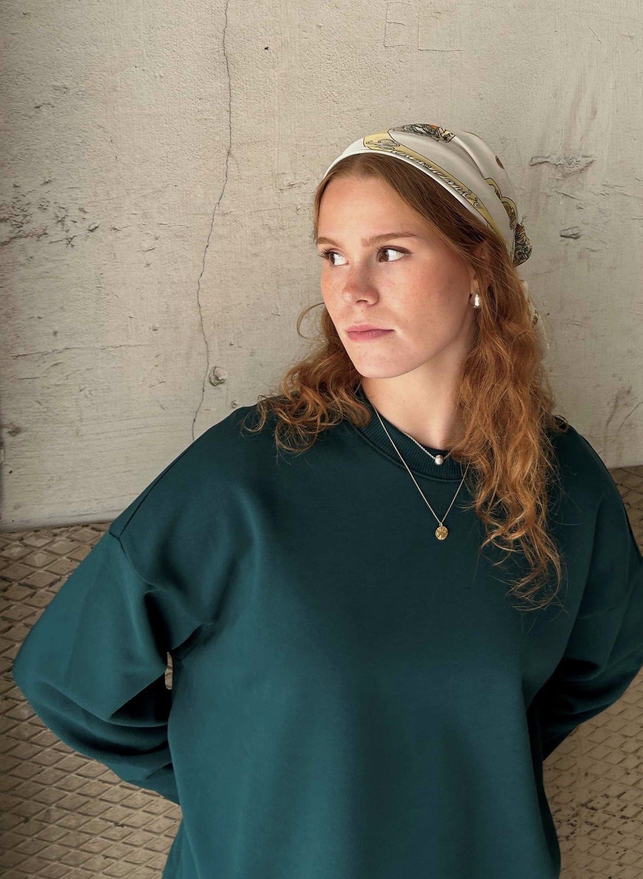 Superpower Collegepaita, Petrooli