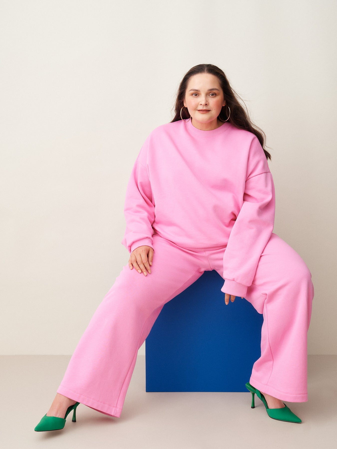 Superpower Collegepaita, More Pink