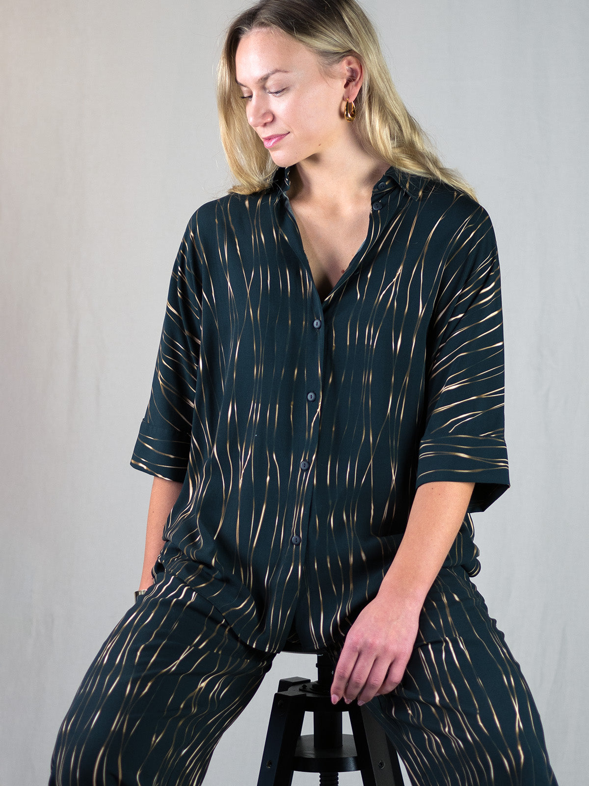 JASMIN viskoosipaita, Kultasäikeet