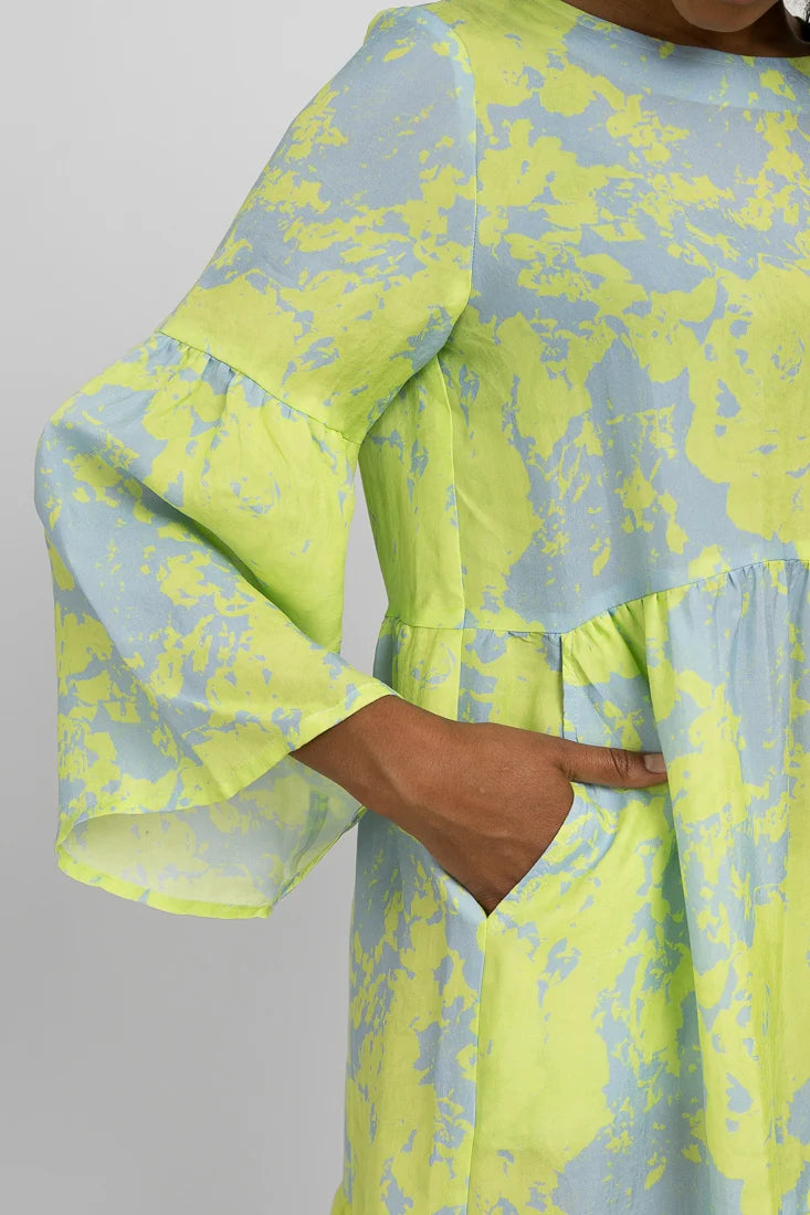 KALLA II – Bella, neon
