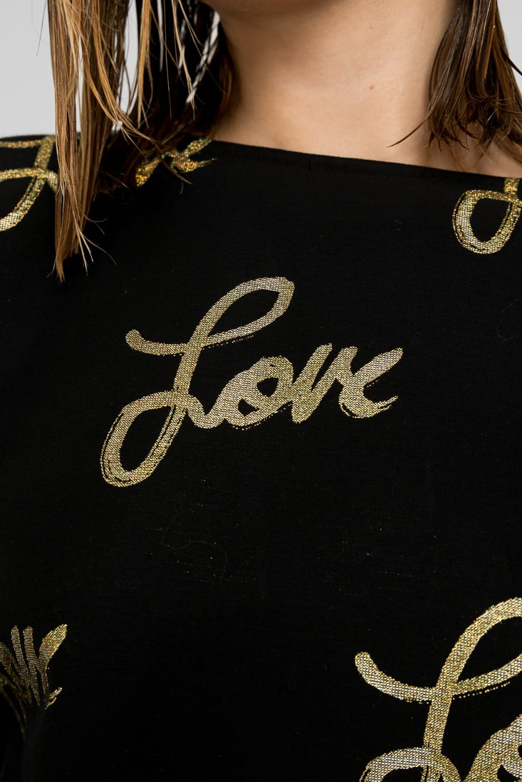 LEANNA – Love, hologrammi