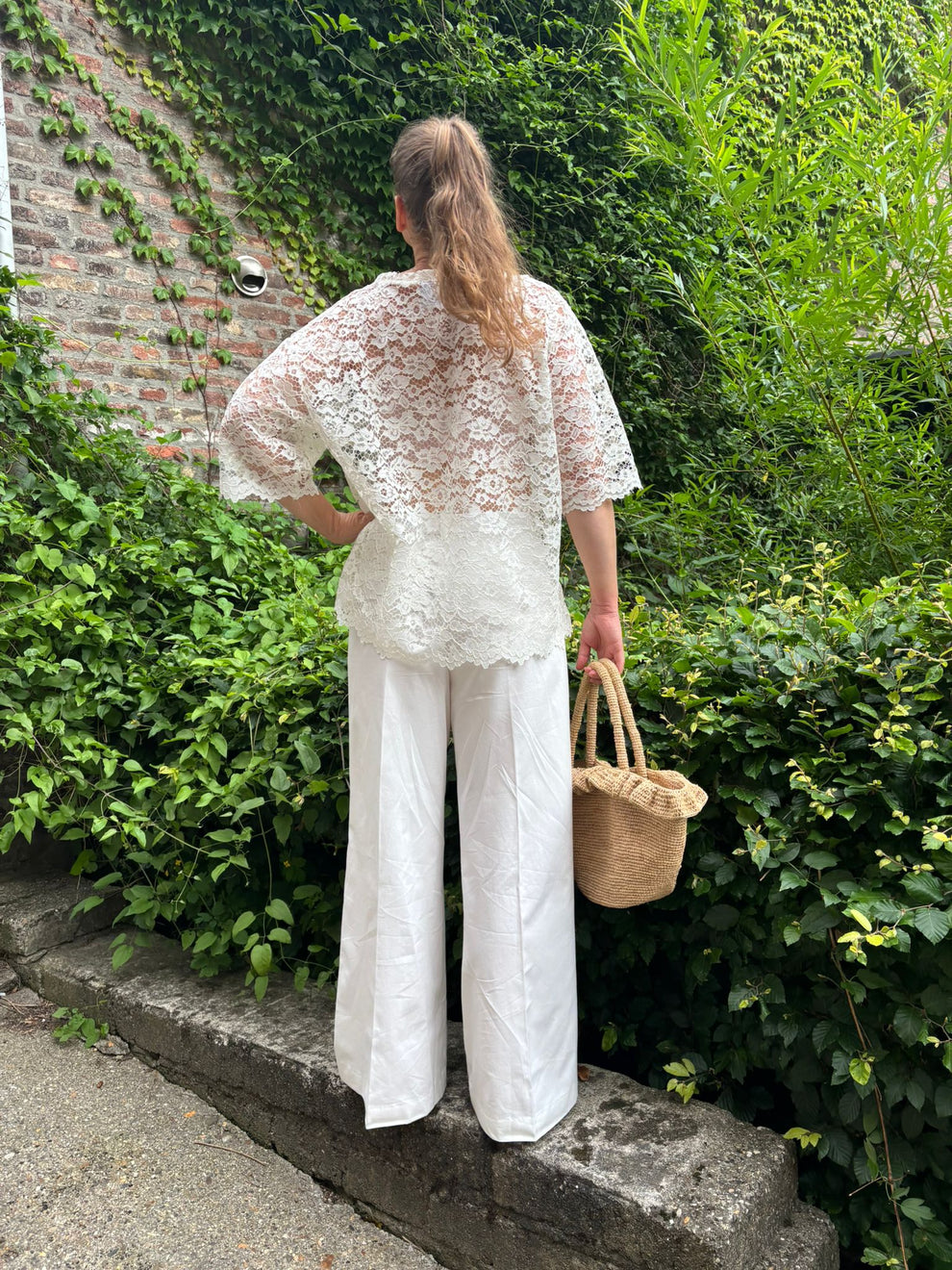 Relaxed Lace T-shirt, Soft Hug