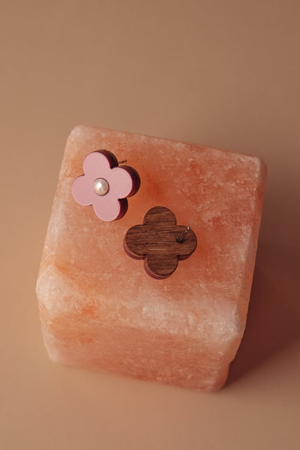 Apila Stud earrings