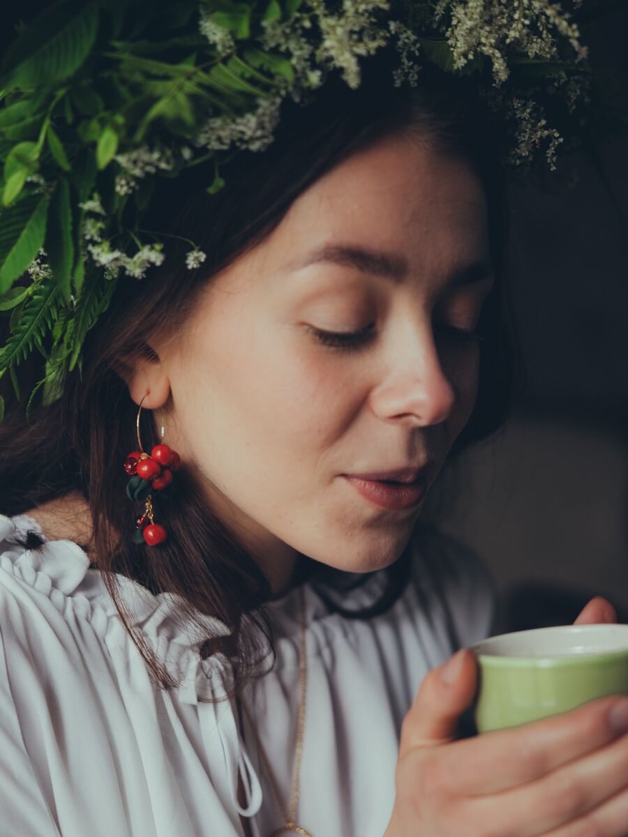 Puolukkapaikka-rengaskorvakorut