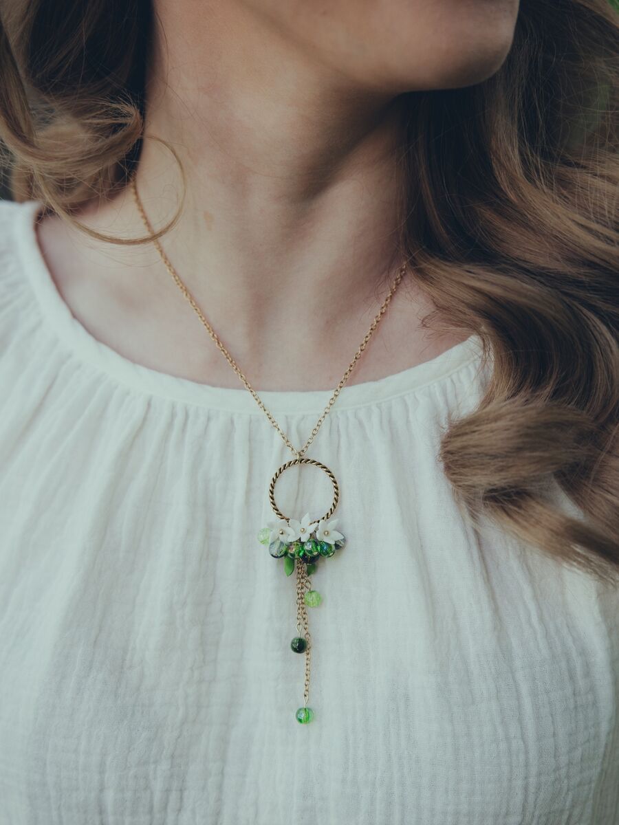 Metsätähti-kaulakoru