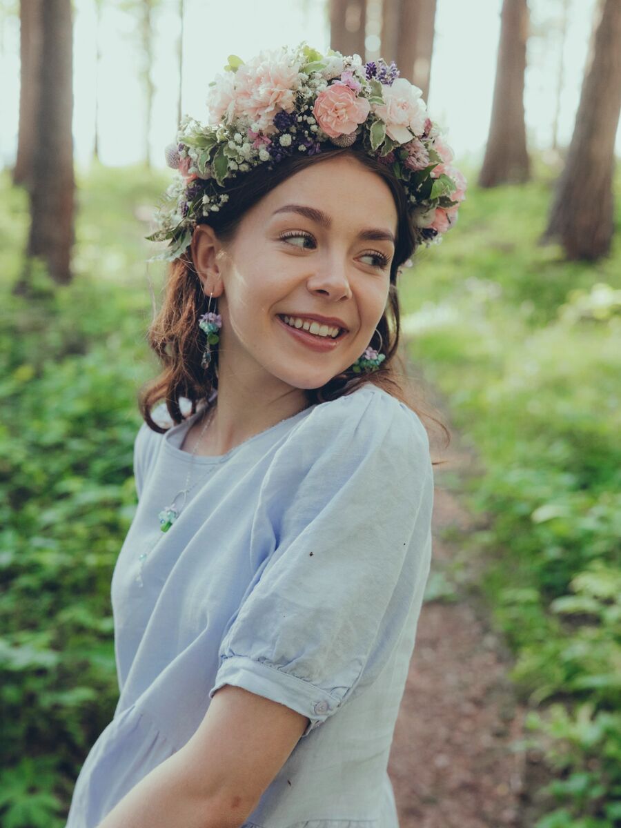 Lehto-orvokki -rengaskorvakorut