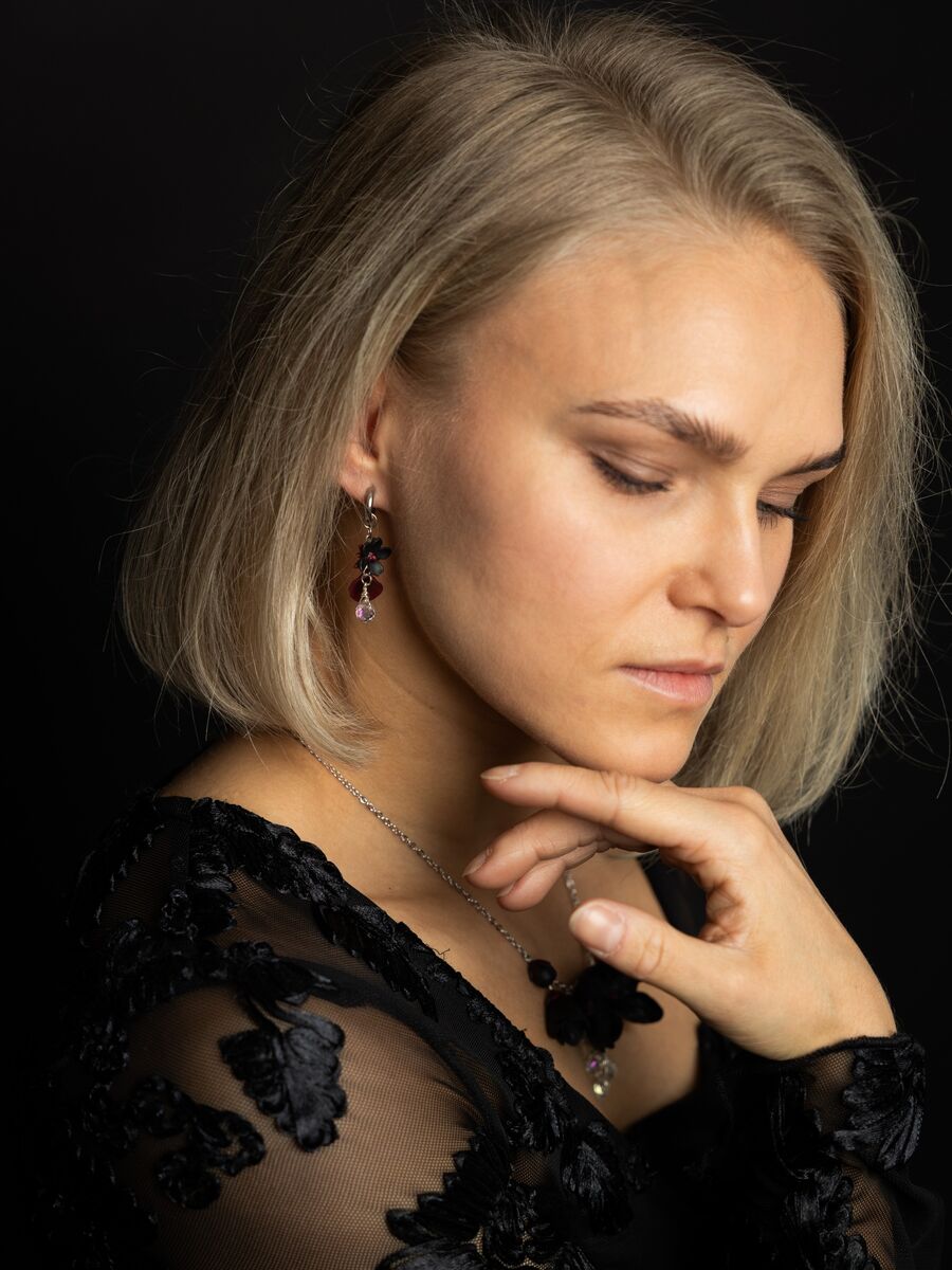 Varjojen kaunotar -korvakorut - pieni