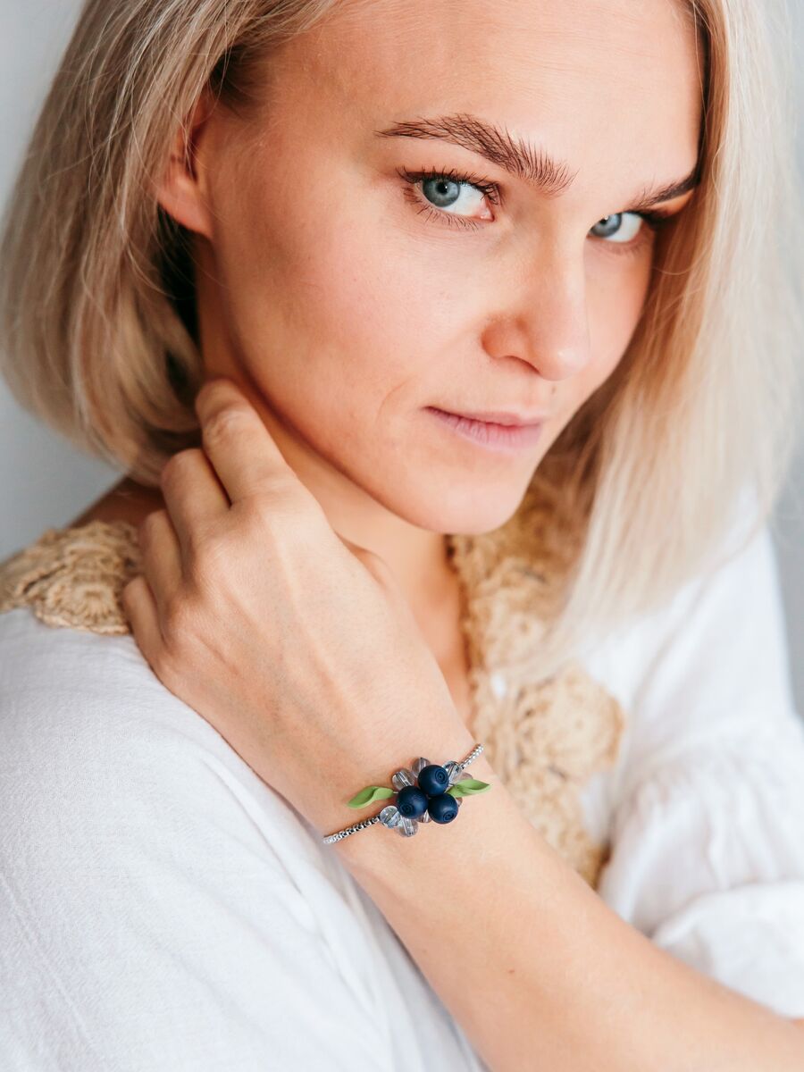 Mustikkapaikka-rannekoru