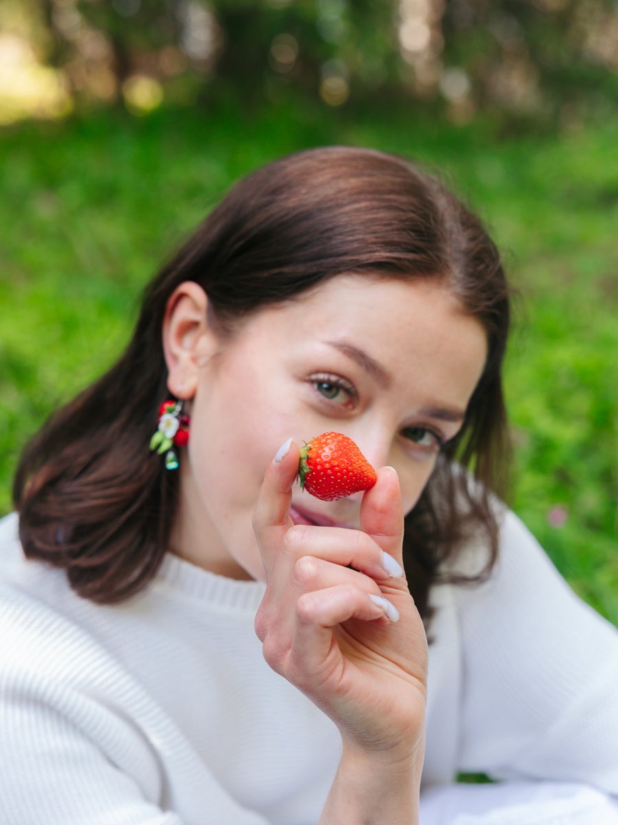 Metsämansikka-korvakorut - pieni terttu