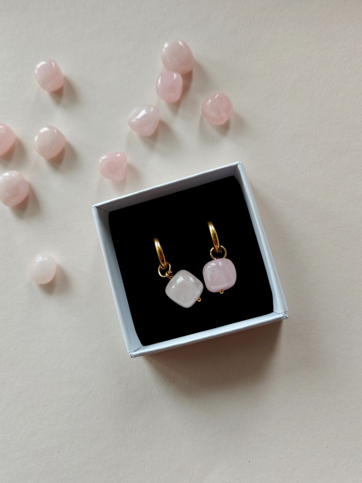 Mineral Vibrations/ Rose Quartz Korvakorut