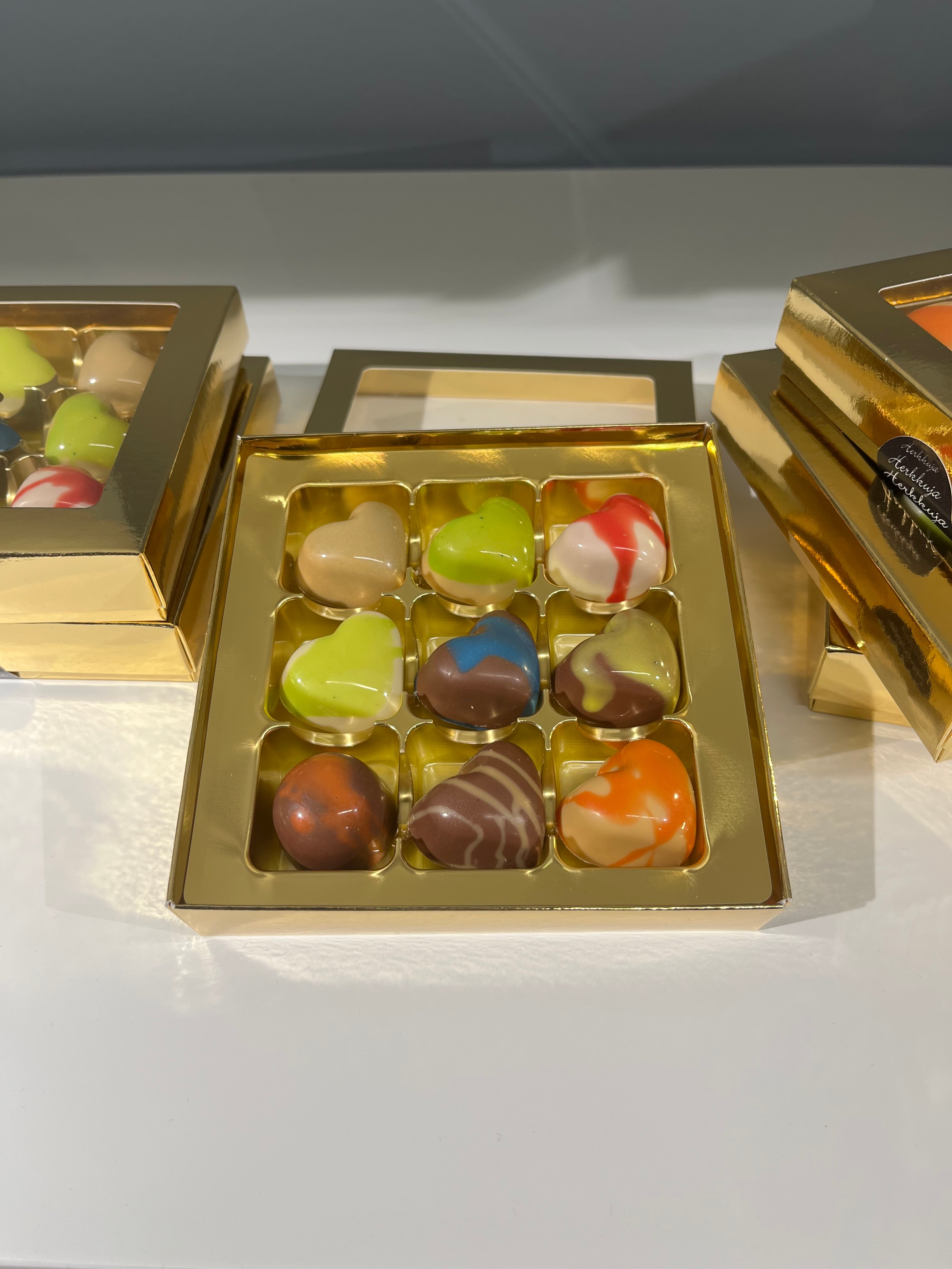 Konvehtirasia 9 eri makua