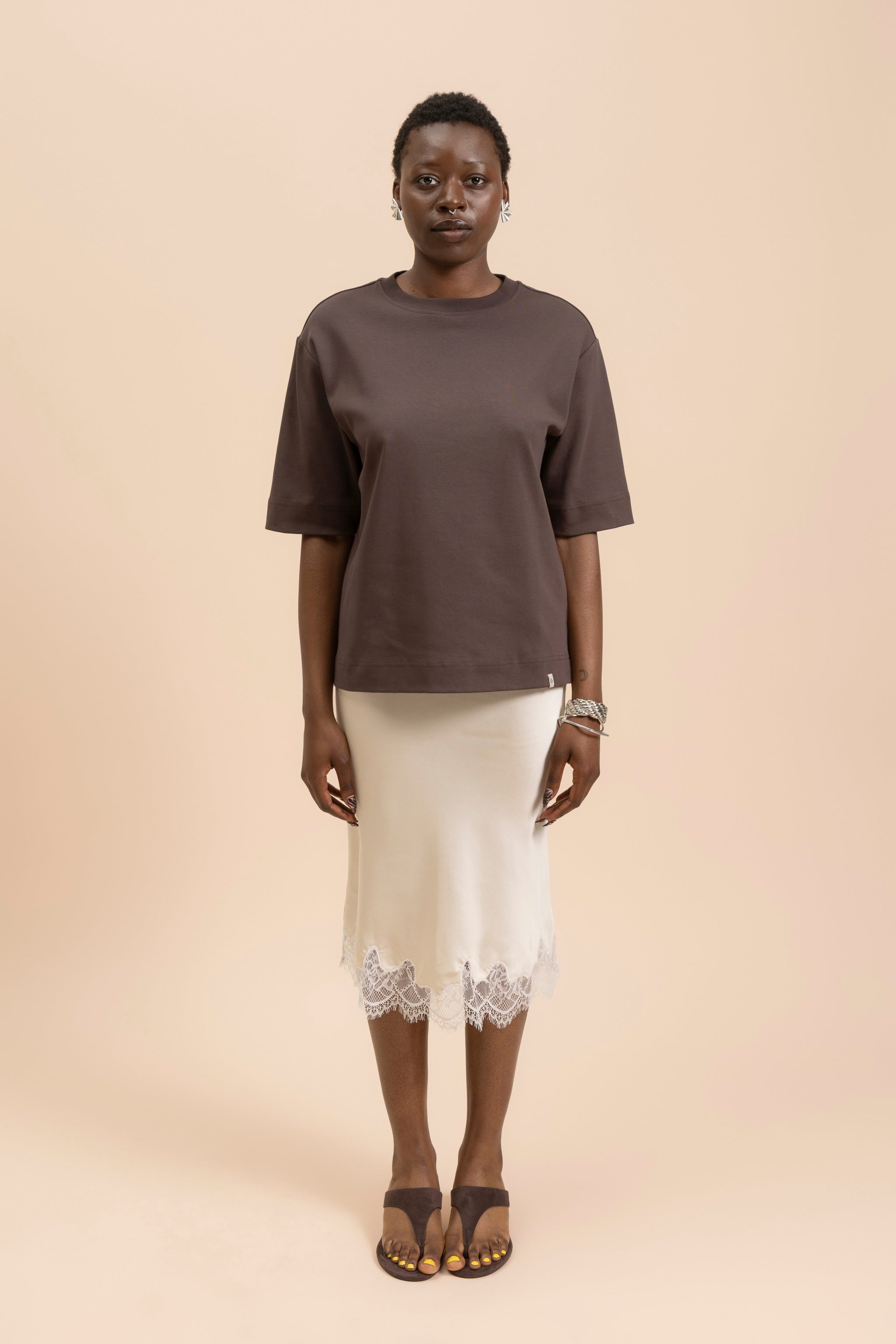 The Relaxed T-shirt, Chocolate