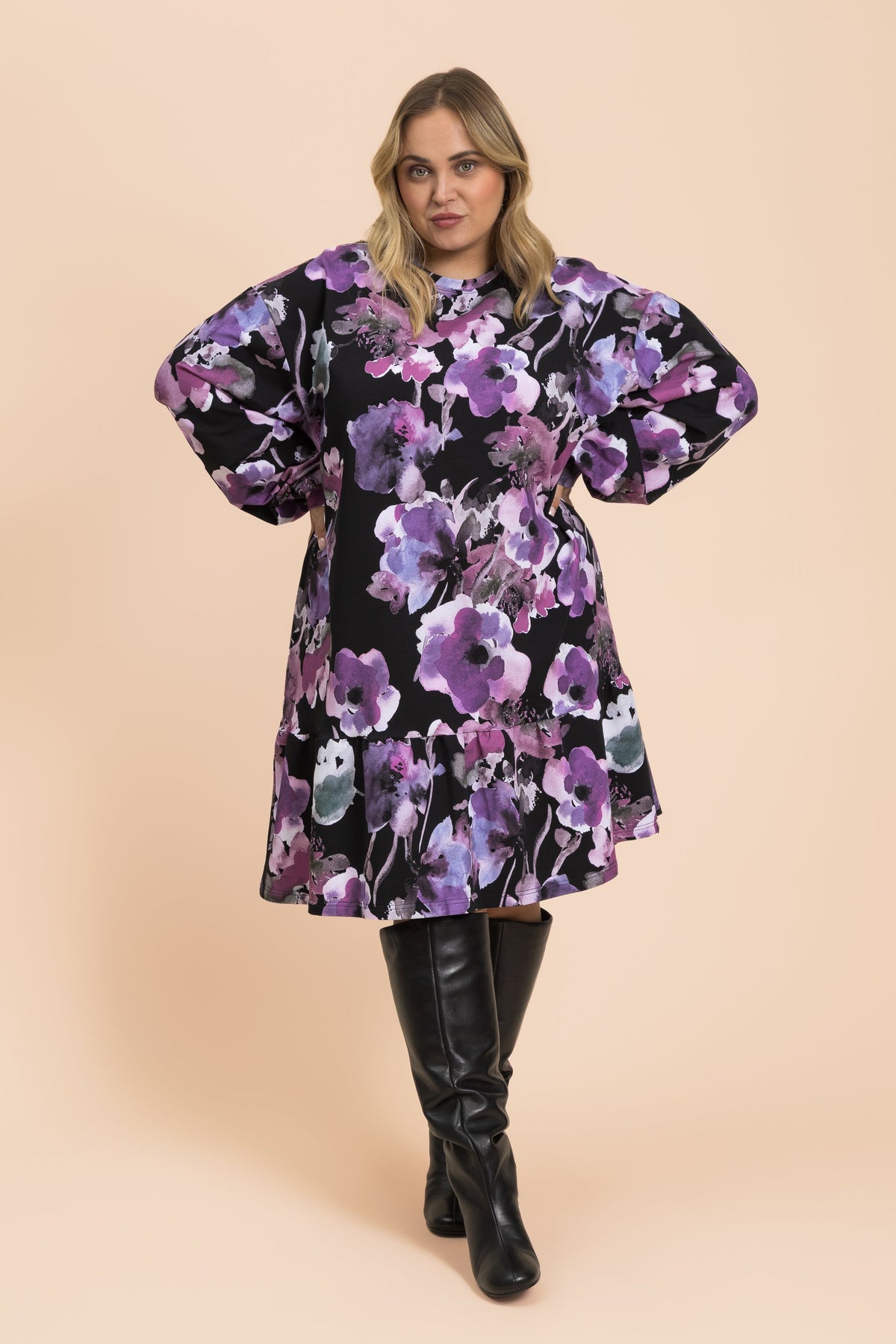 Ruffle Collegemekko, Deep Bloom