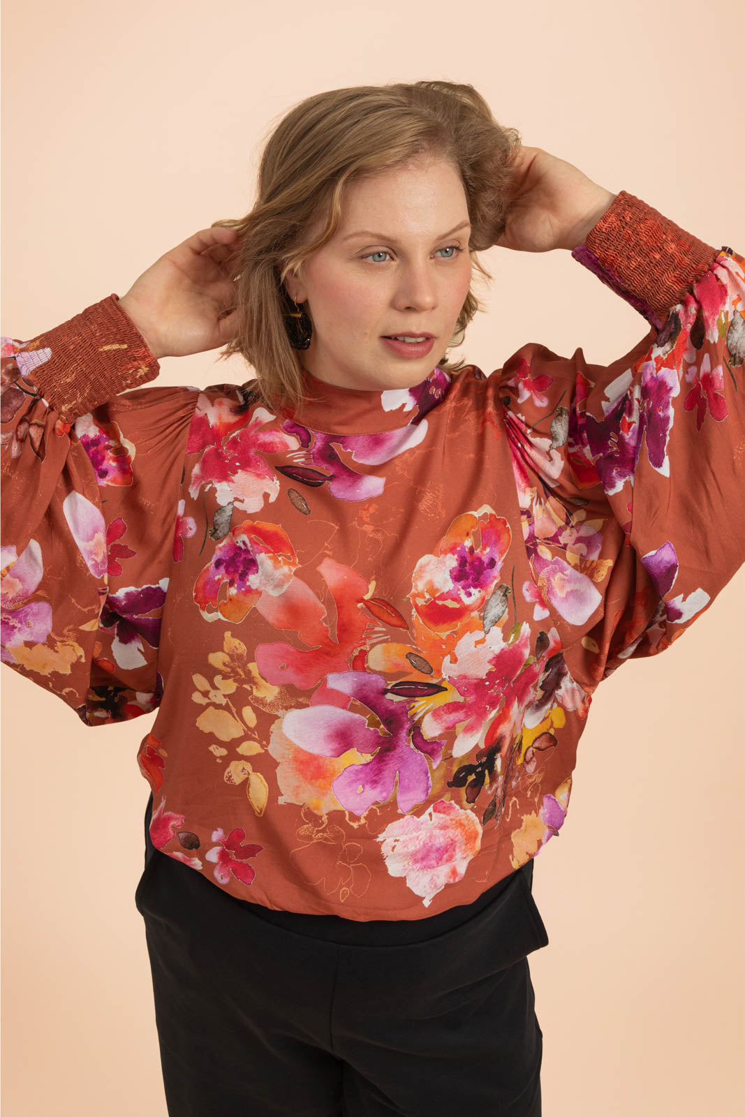 Puff Blouse, Lilies 