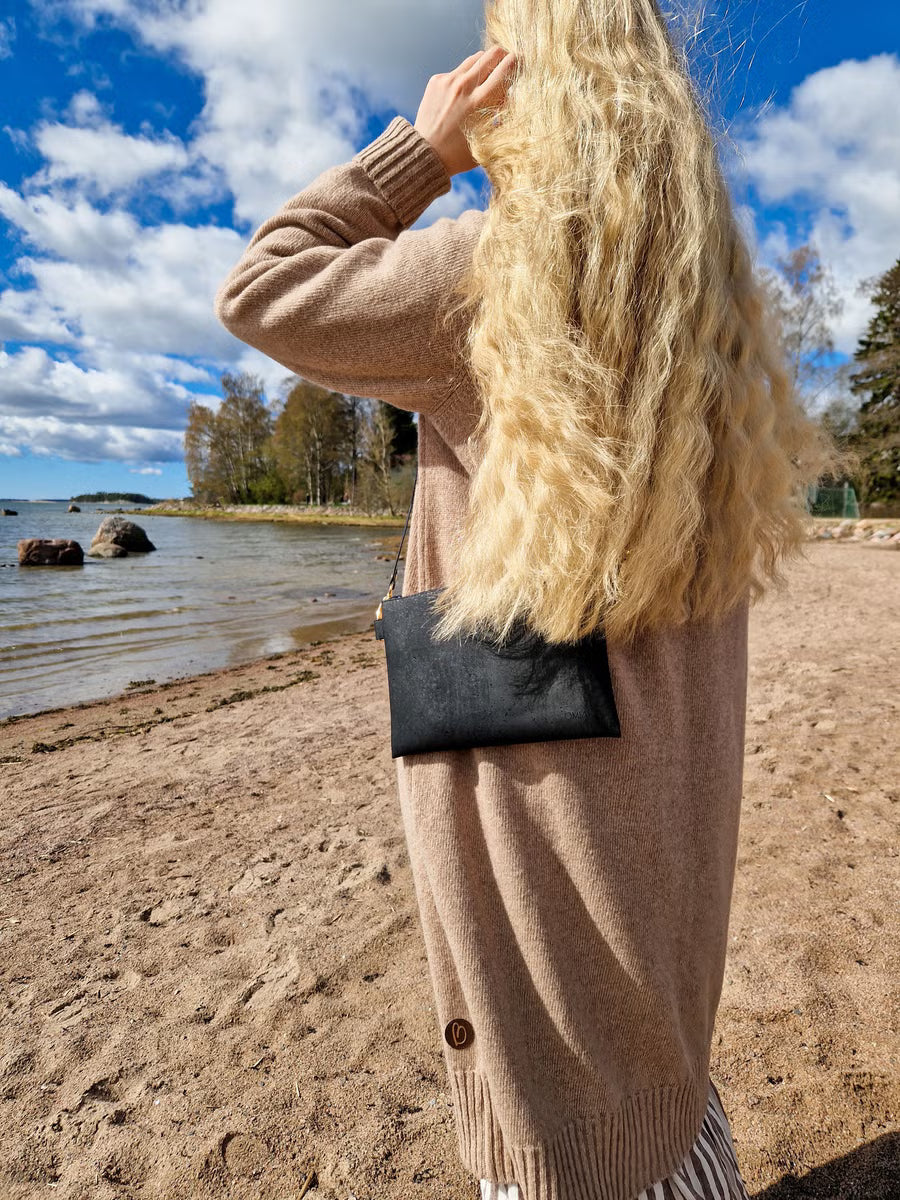 Laukku, olkahihnalla