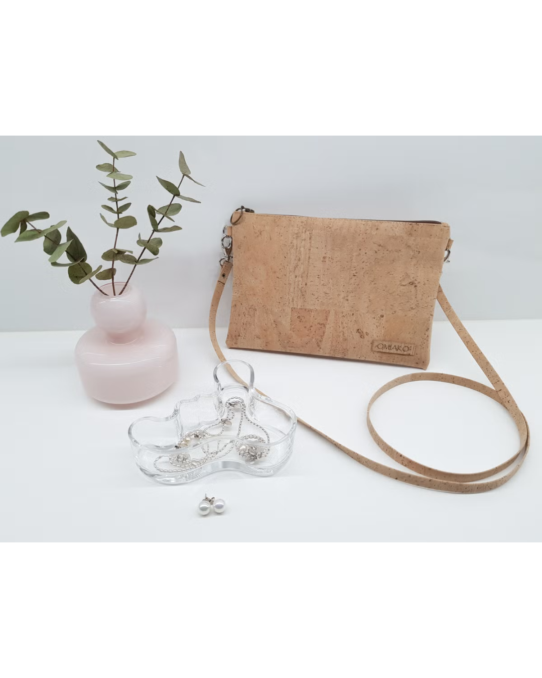 Laukku, olkahihnalla