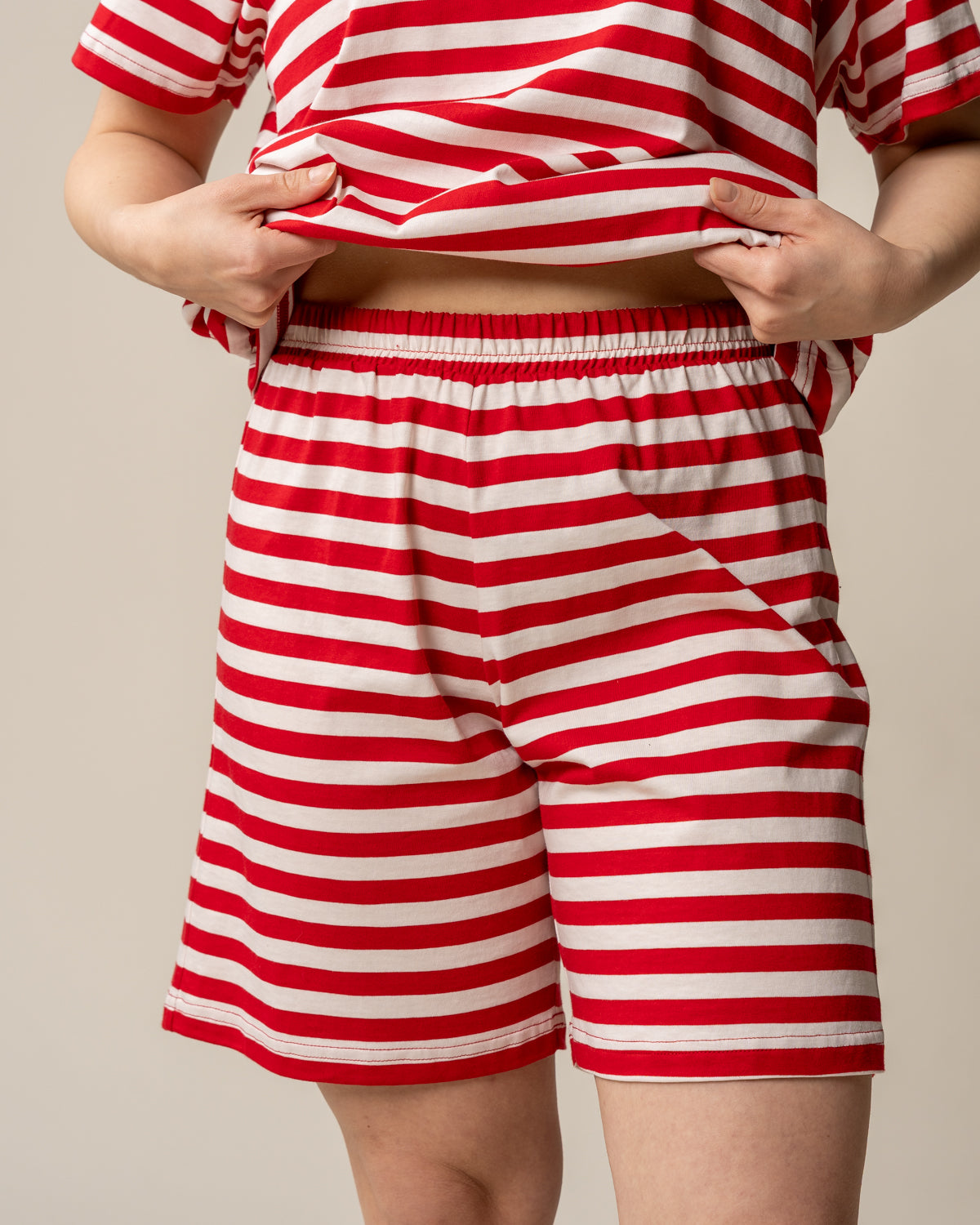 Pyjamasetti, Karpalo