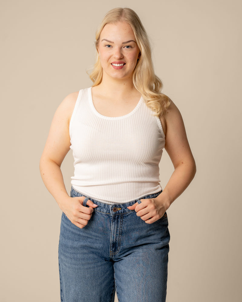 Ribbitoppi Avara, Luonnonvalkoinen