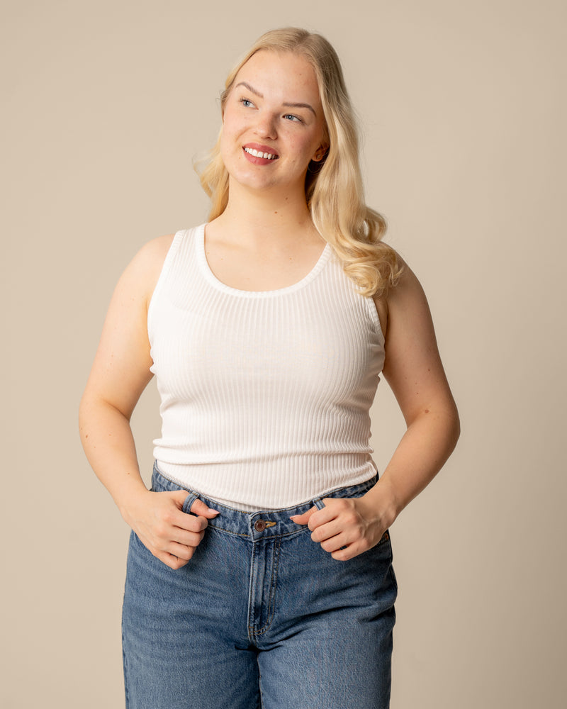 Ribbitoppi Avara, Luonnonvalkoinen