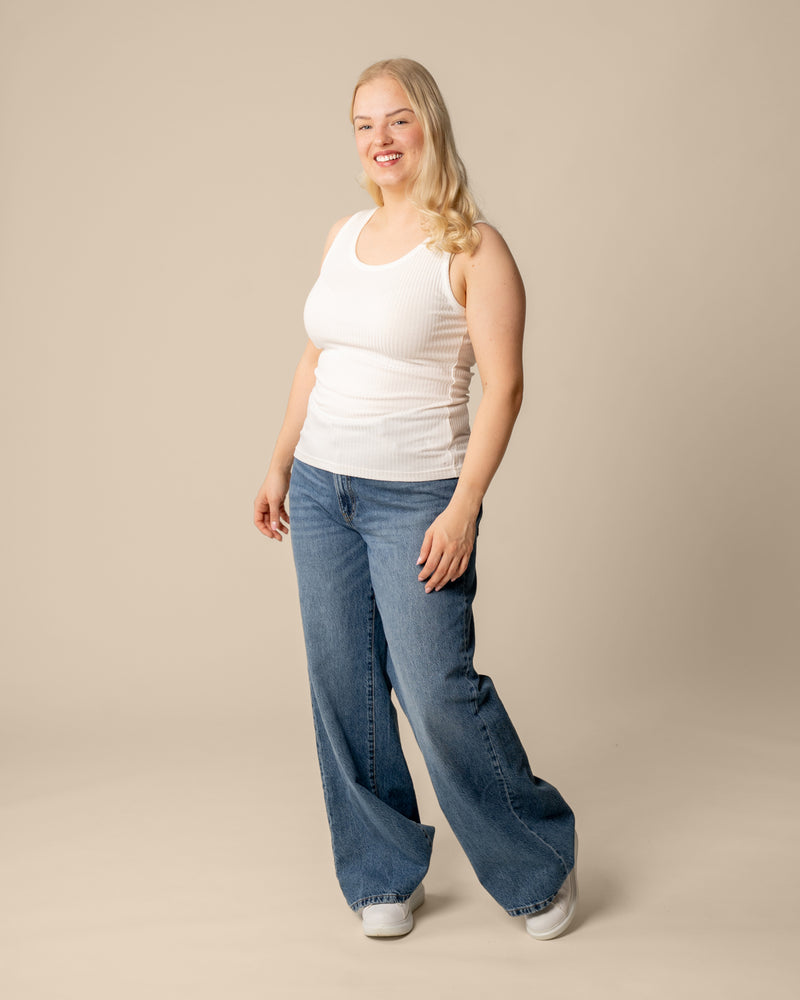 Ribbitoppi Avara, Luonnonvalkoinen